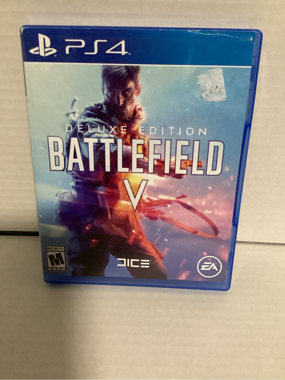 PS4 Battlefield V Deluxe Edition - Picture 1 of 5